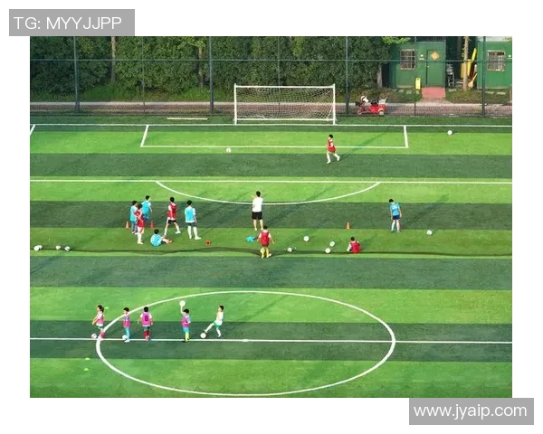 新疆雪豹迎战石家庄永昌决战绿茵场展现足球激情与实力对决