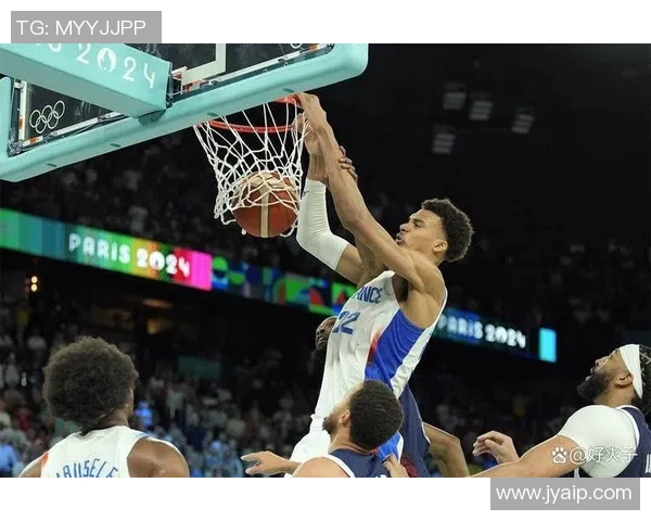 文班亚马在法国队首秀中狂砍27分震撼意大利引发NBA球探关注 文班亚马在法国队首秀中狂砍27分震撼意大利引发NBA球探关注