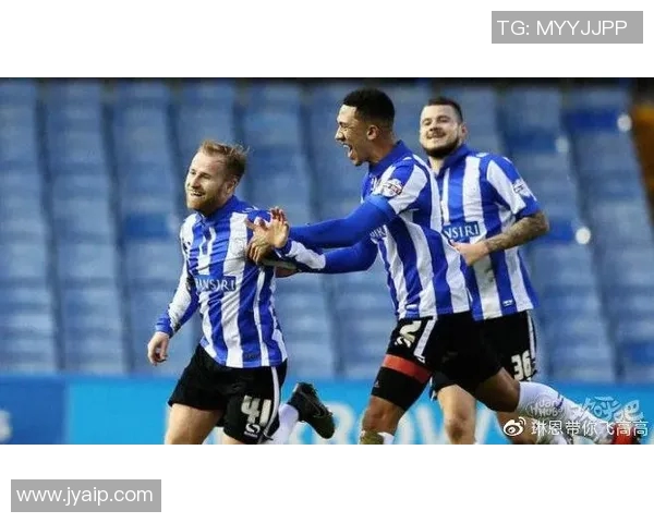 谢周三迎战卢顿期待精彩对决与激烈竞争的足球盛宴